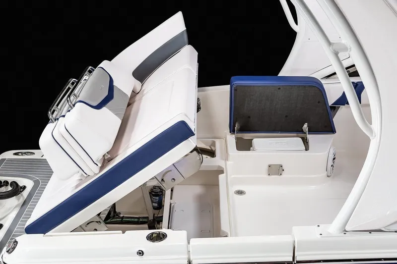  Yacht Photos Pics 2023-Chaparral-300-OSX-MarineMax