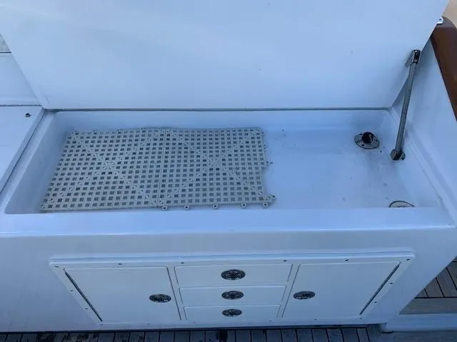 Tata Yacht Photos Pics 