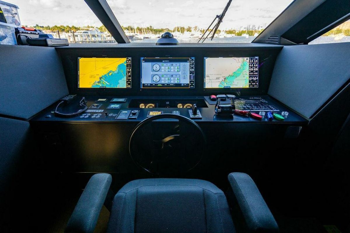 2018 Ferretti Yachts 85 