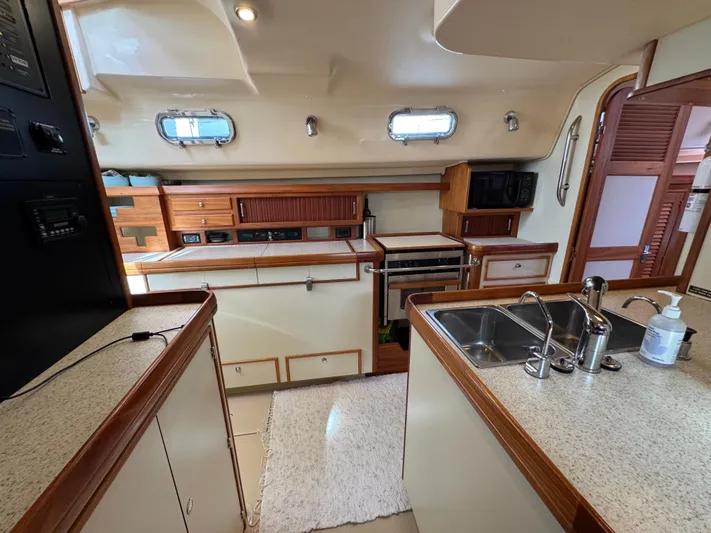 The Ginger-lee Yacht Photos Pics 