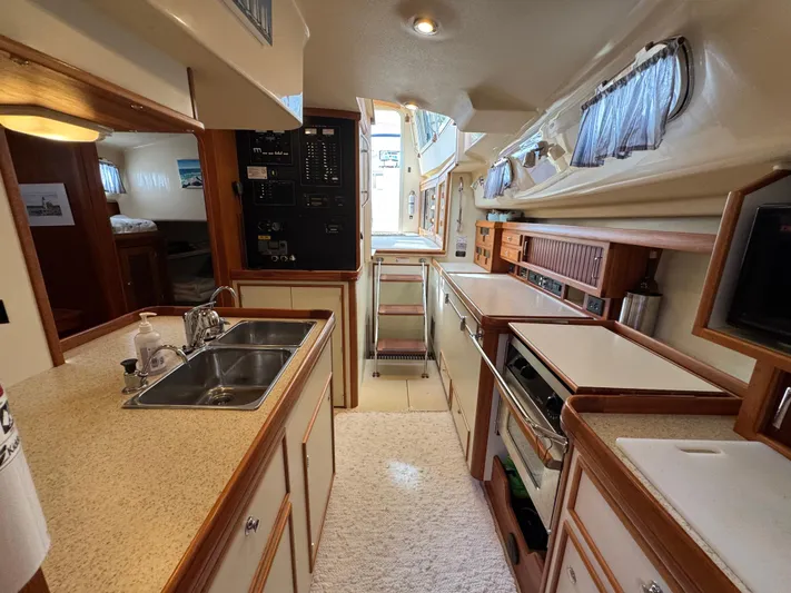 The Ginger-lee Yacht Photos Pics 