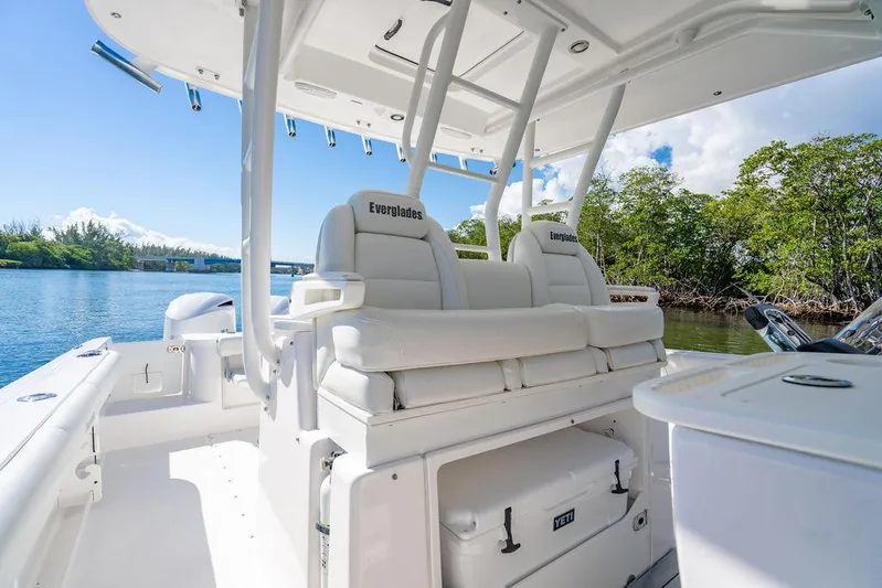 Blue Sky Yacht Photos Pics 