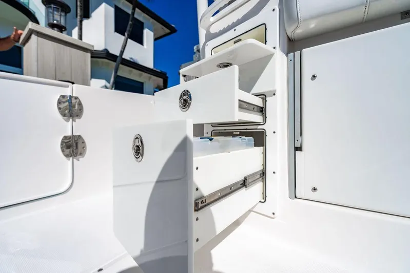 Blue Sky Yacht Photos Pics 