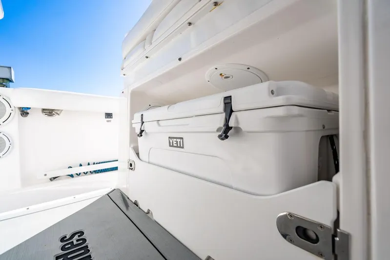 Blue Sky Yacht Photos Pics 