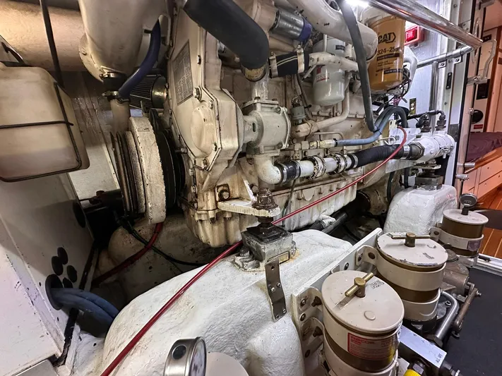 Beyond Capricorn 1 Yacht Photos Pics 