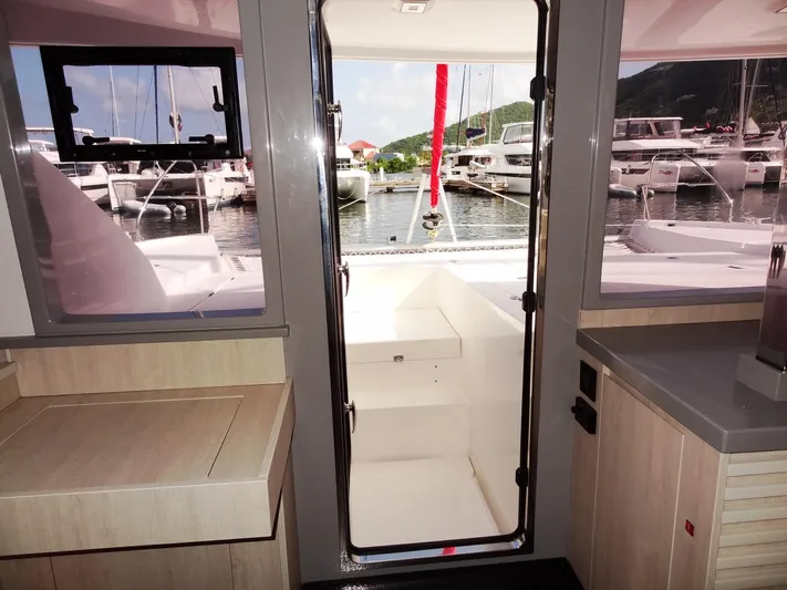 Blue Tiger Yacht Photos Pics 