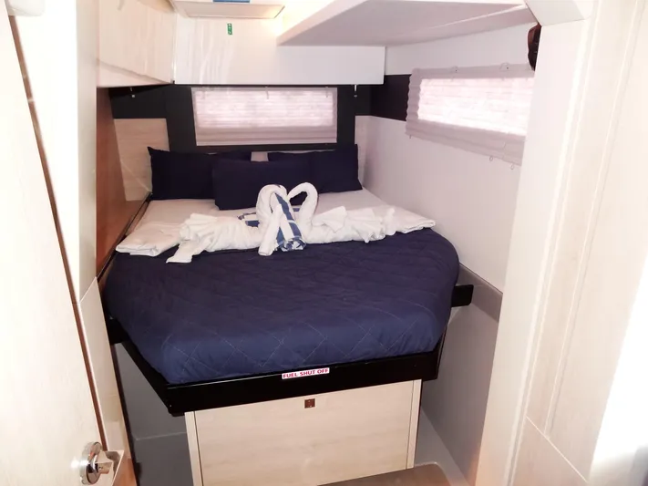 Blue Tiger Yacht Photos Pics 