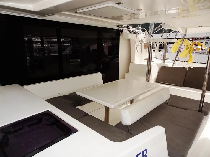 Blue Tiger Yacht Photos Pics Interior of 2021 Leopard 40 catamaran with spacious seating and dining area.
