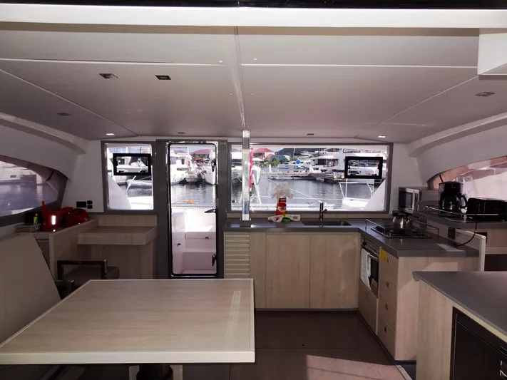 Blue Tiger Yacht Photos Pics 