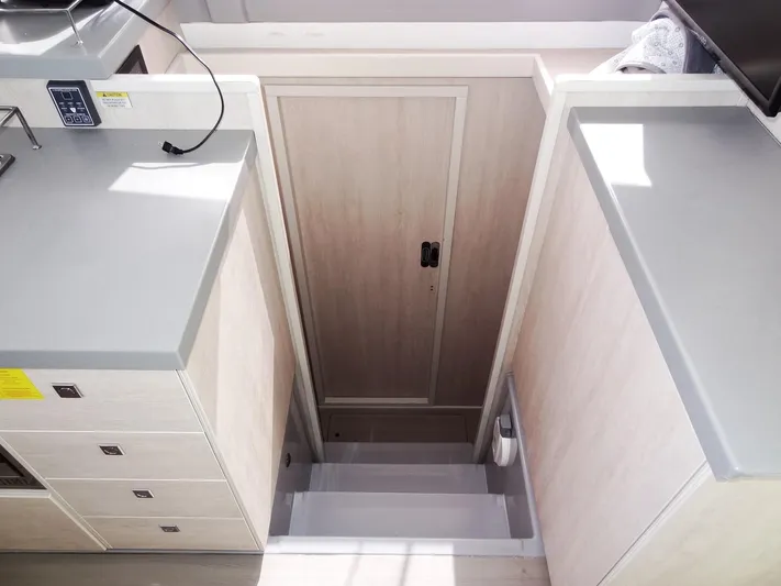 Blue Tiger Yacht Photos Pics 