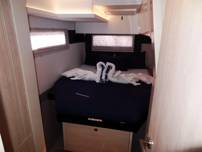 Blue Tiger Yacht Photos Pics 