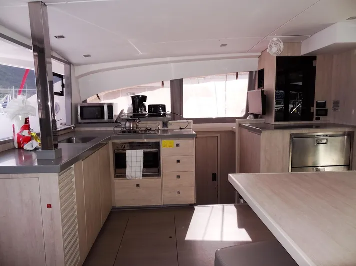 Blue Tiger Yacht Photos Pics 