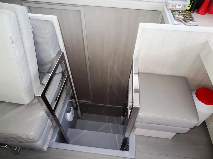 Blue Tiger Yacht Photos Pics 