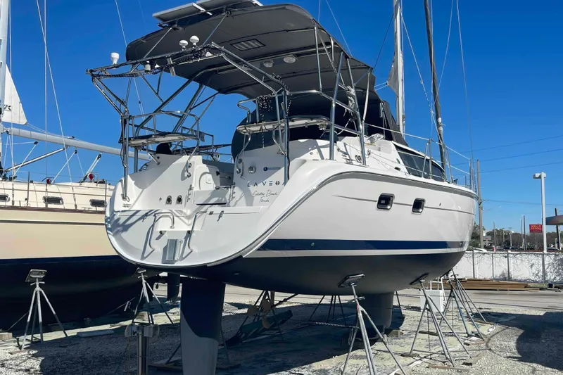 La Veda Yacht Photos Pics 2003 Hunter 426 Deck Salon sailboat on stands, ready for maintenance.