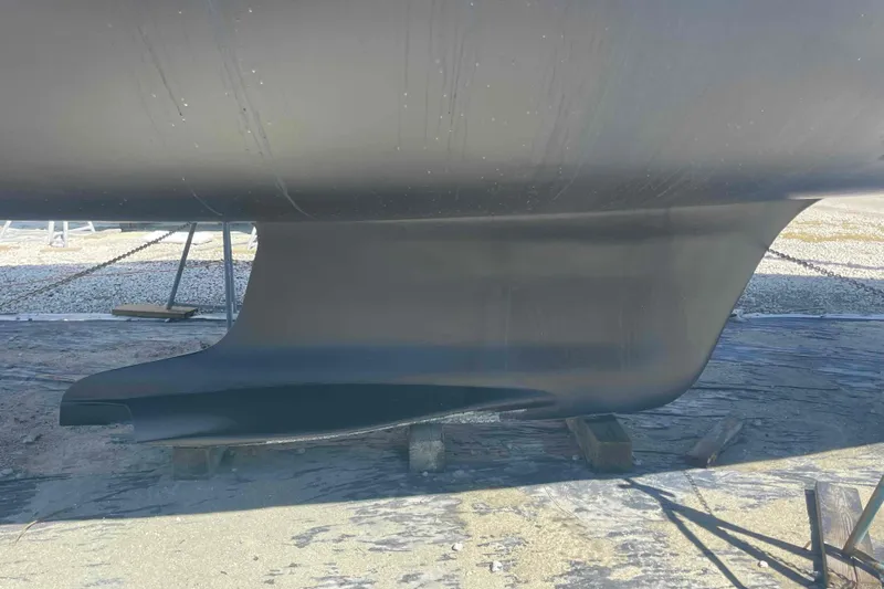 La Veda Yacht Photos Pics 2003 Hunter 426 Deck Salon keel on dry dock, showcasing sleek design.