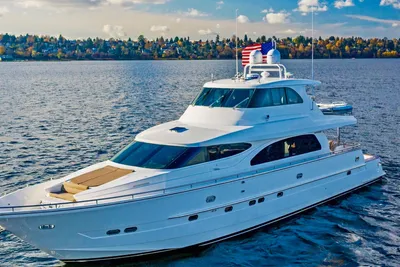 Horizon 82’ Cockpit Motoryacht