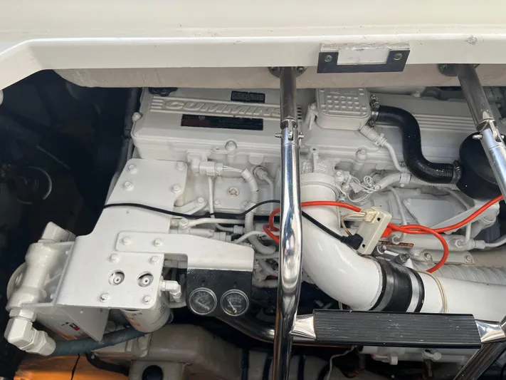  Yacht Photos Pics Engine compartment of a 2006 Sea Ray 48 Sundancer yacht, showcasing mechanical components.