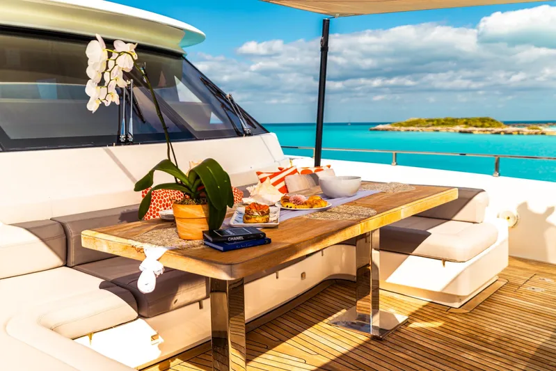 Fifi Yacht Photos Pics 