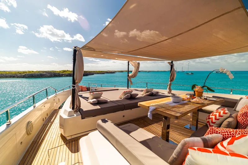 Fifi Yacht Photos Pics 