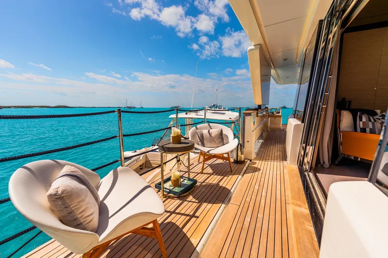 Fifi Yacht Photos Pics 