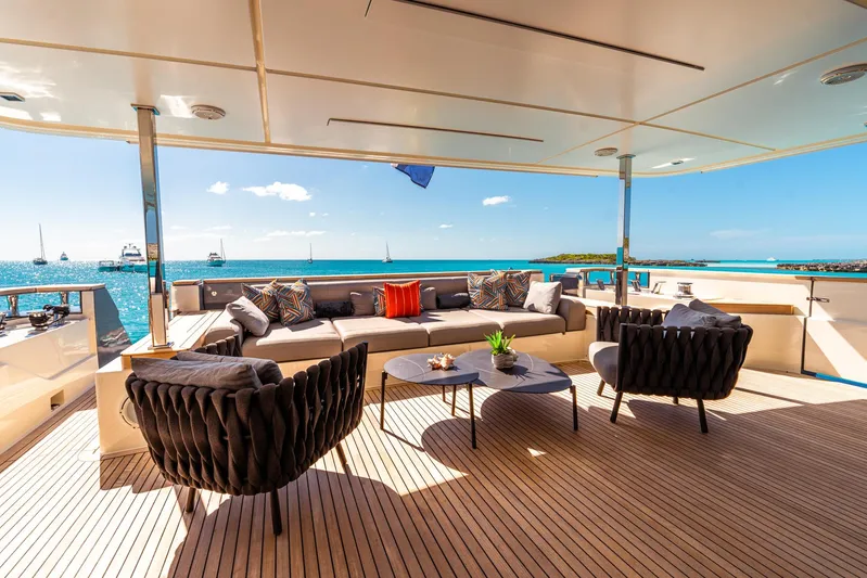 Fifi Yacht Photos Pics 