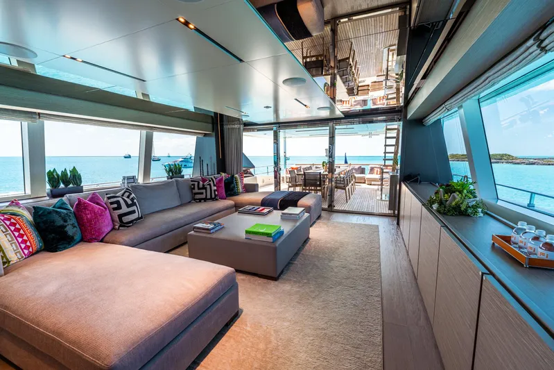 Fifi Yacht Photos Pics 