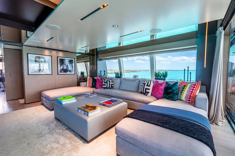 Fifi Yacht Photos Pics 