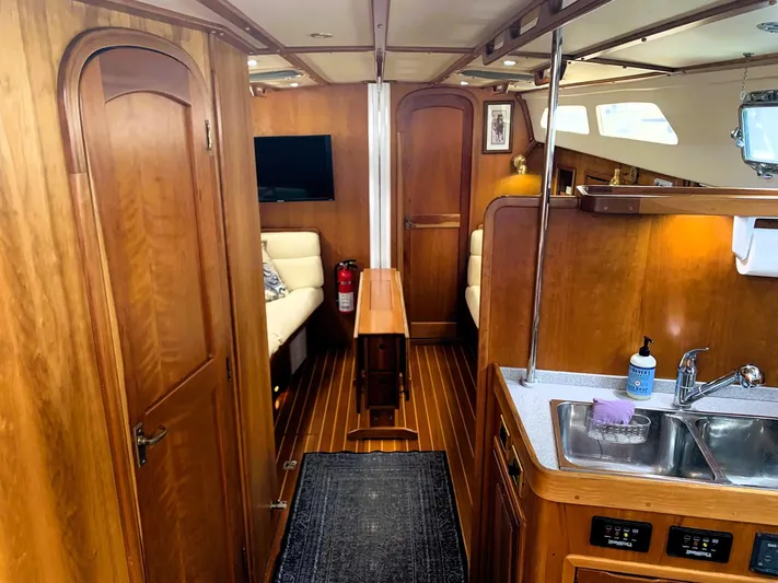 Wild Horses Yacht Photos Pics 