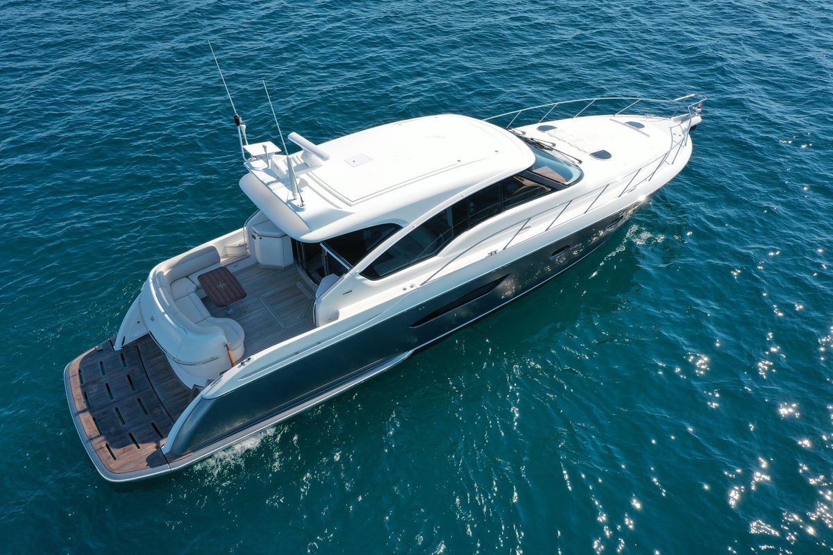2014 Tiara Yachts 58 
