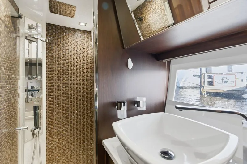 Nuckingfuts III Yacht Photos Pics Galeon 58 560 Sky Nuckingfuts- Master Head