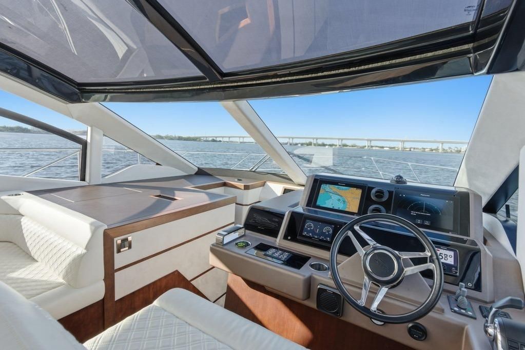 2017 Galeon 58 