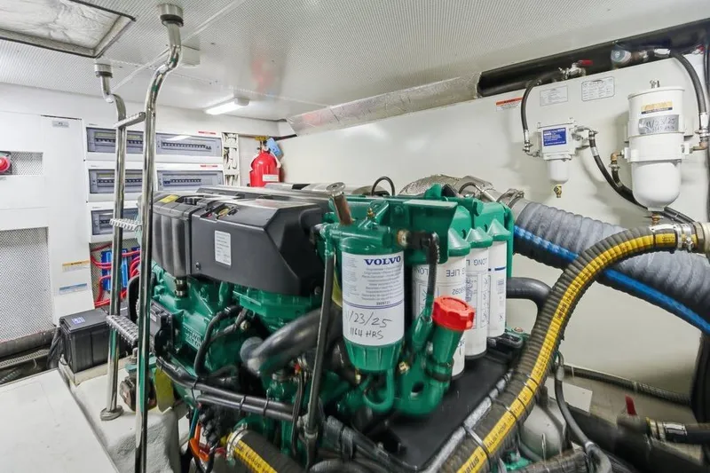Nuckingfuts III Yacht Photos Pics Galeon 58 560 Sky Nuckingfuts- Engine Room