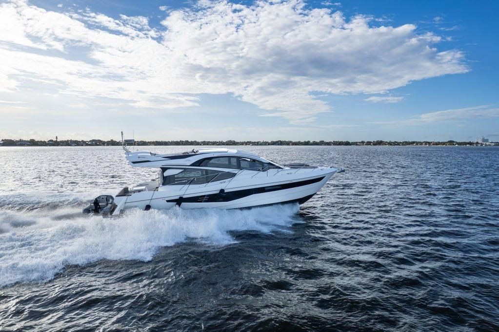 2017 Galeon 58 