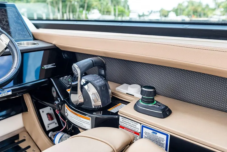  Yacht Photos Pics 2019 Sea Ray SLX 400 OB helm controls with joystick and throttle.