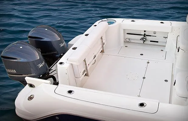  Yacht Photos Pics Manufacturer Provided Image: 2015 Robalo R305 Walkaround boat with twin Yamaha 300 engines on the water.