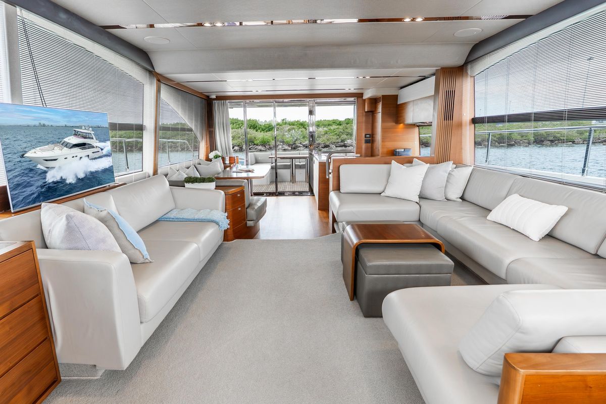 2018 Princess 68 
