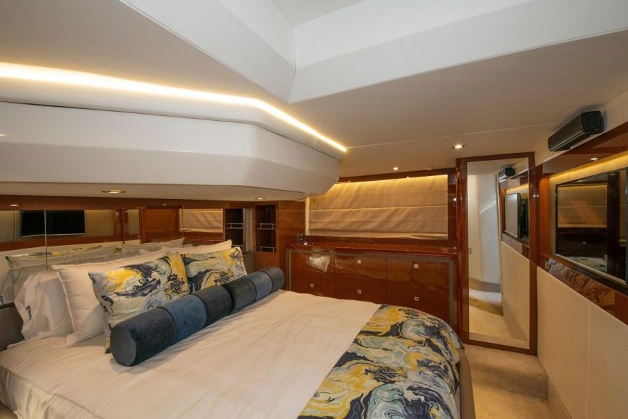 2017 Sea Ray 510 Flybridge