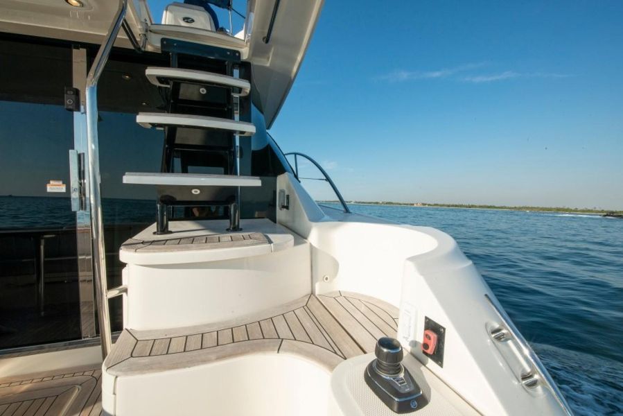 2017 Sea Ray 510 Flybridge
