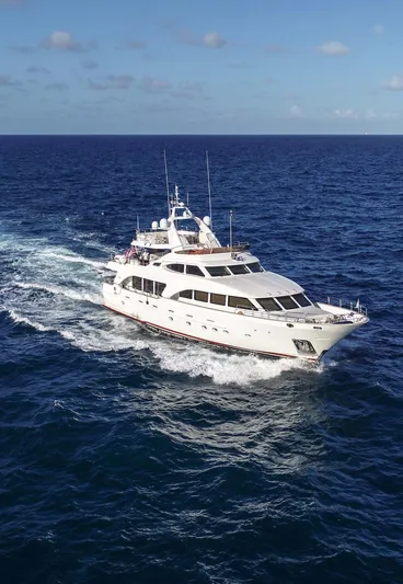Marques Yacht Photos Pics Luxury yacht Benetti Tradition 100 from 2008 on open sea.