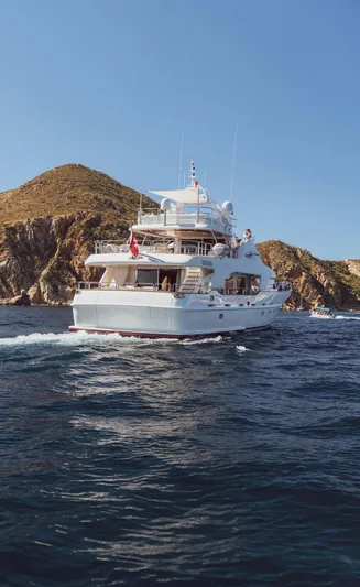 Marques Yacht Photos Pics Luxury yacht Benetti Tradition 100 from 2008 on open sea.