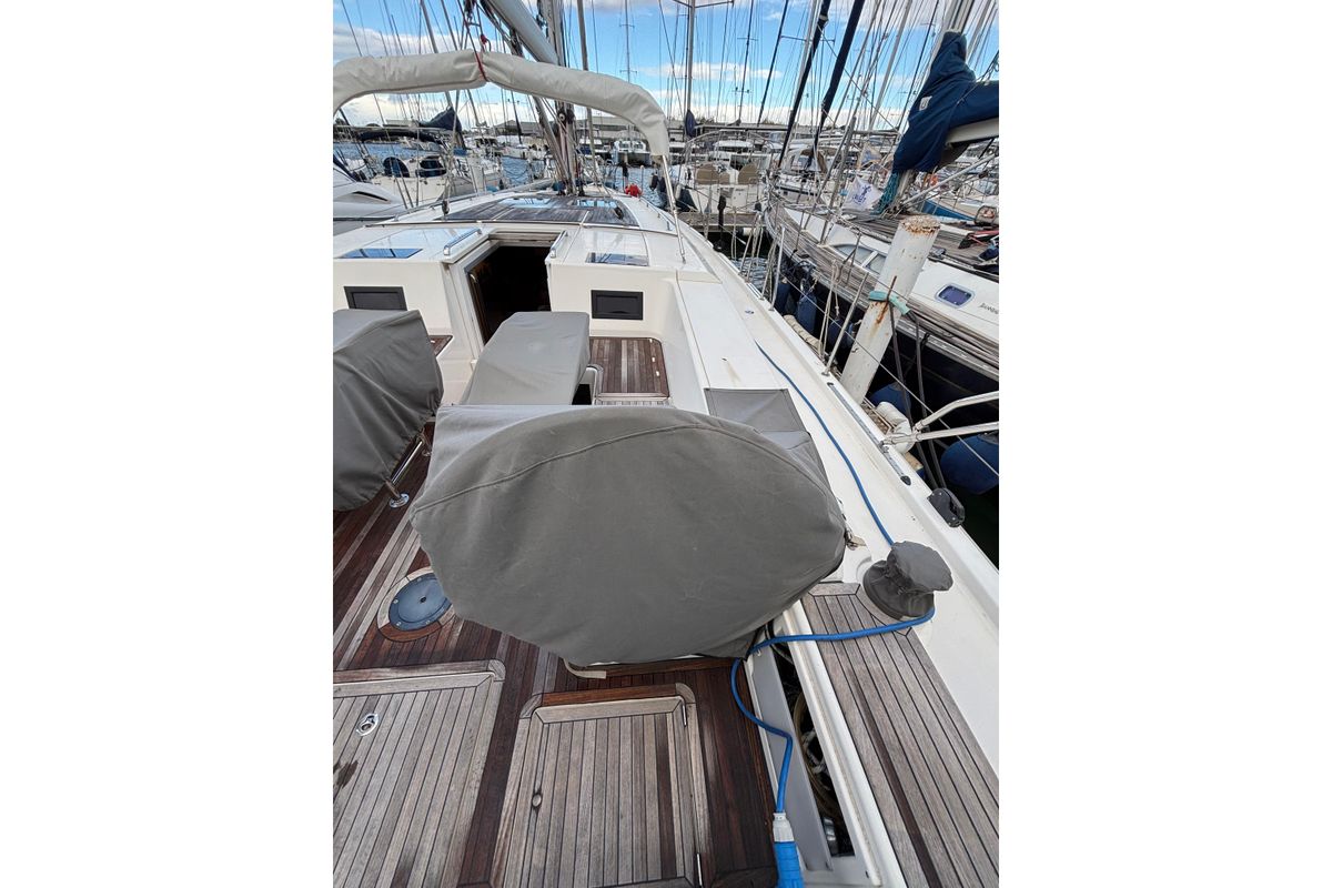 2019 Bavaria 46