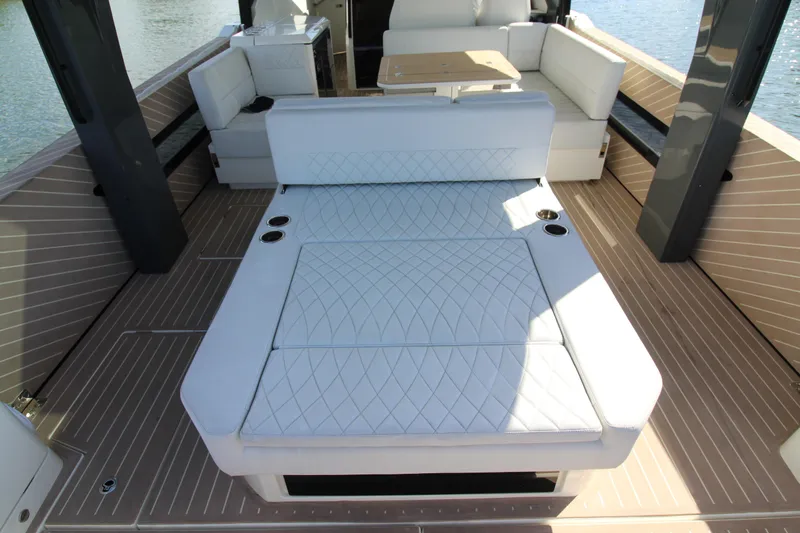  Yacht Photos Pics 2025 Saxdor 400 GTS boat interior with luxurious seating and elegant design.