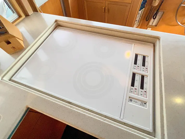 Audacious Yacht Photos Pics Built-in stovetop on a Southern Cross 53 yacht, 1986 model, with control panel.