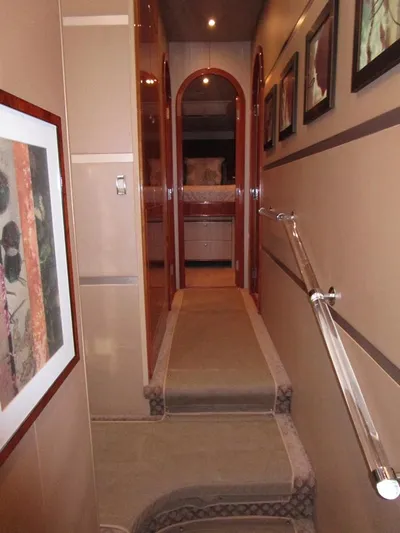 Sedona Yacht Photos Pics Companionway Looking Forward