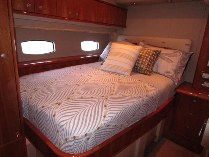 Sedona Yacht Photos Pics Stbd. Guest Cabin Looking Aft