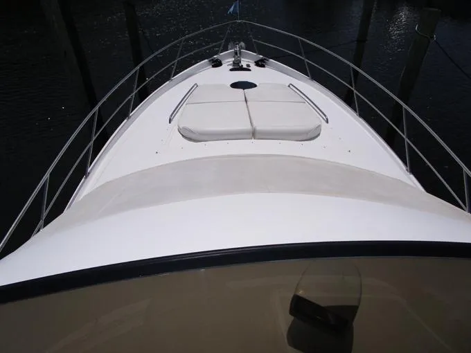 Sedona Yacht Photos Pics Bow from Flybridge