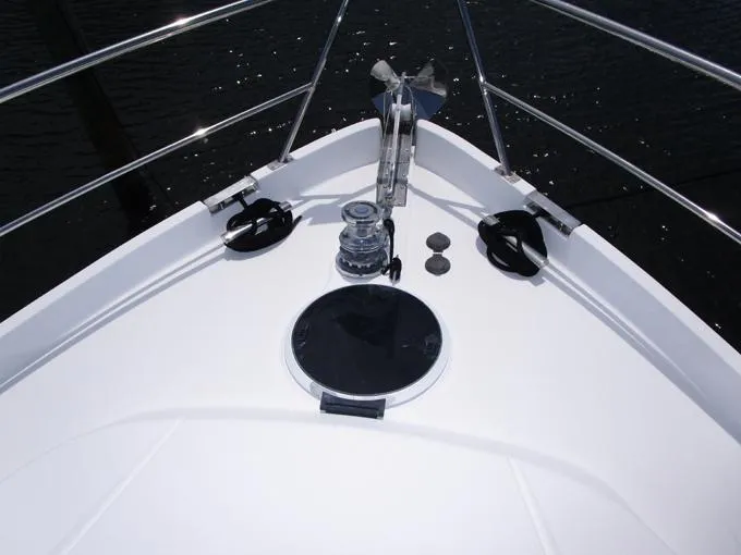 Sedona Yacht Photos Pics Windlass Detail