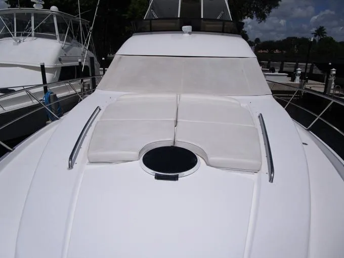 Sedona Yacht Photos Pics Bow Sun Pad