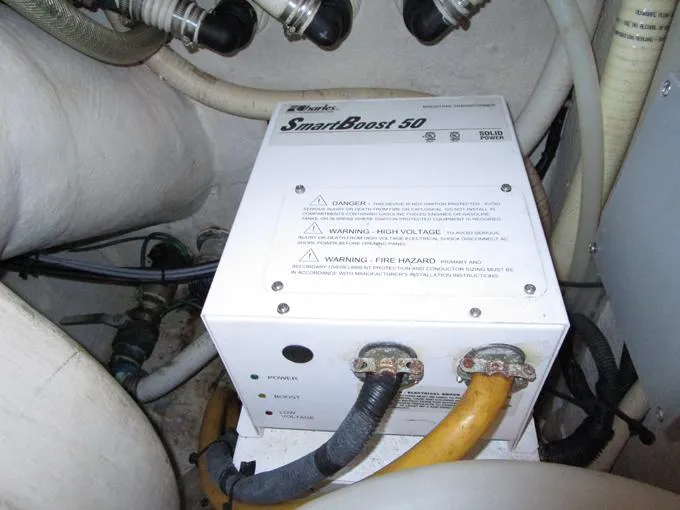 Sedona Yacht Photos Pics Lazarette Boost Transformer