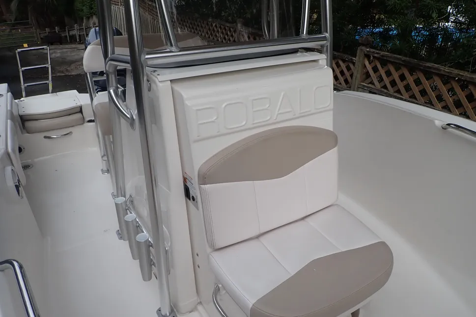 2021 Robalo R180 Center Console Center Console for sale - YachtWorld
